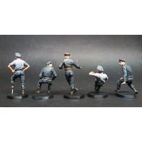 MiniArt 35191 - German Tank Crew (France 1940)  1:35