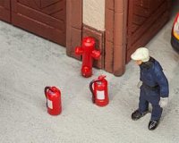 FALLER (180950) 6 Feuerlöscher und 2 Hydrante