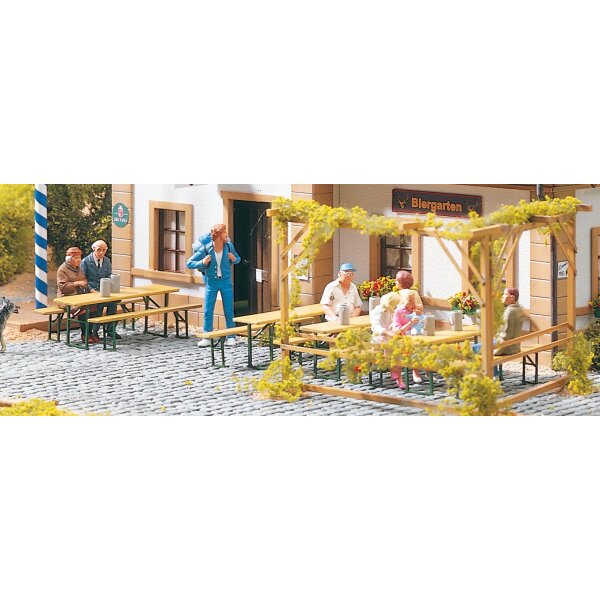 PIKO 62282 3 Bänke & 3 Biergrten-Garnitren