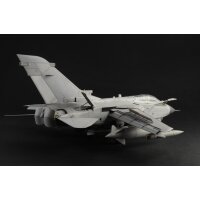 ITALERI 2513 TORNADO GR.4 1:32 SCALE
