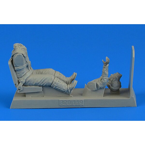 Aerobonus 320.119 German Luftwaffe Pilot w.seat for Me262A for Trum/Rev/Has