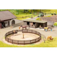 NOCH 66717 - micro-motion Reitplatz mit Pferde-Boxen H0