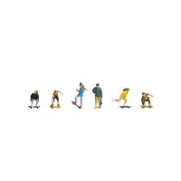 NOCH 15889 - Skateboarder
