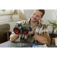 REVELL 07827 Fendt 728 Vario Tractor (Click System) 1:20