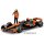 Bburago 18-28040N - 1:24 F1 McLaren MCL38 mit Figur #4 Norris 24, WB