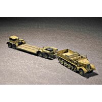 Trumpeter (757275) Sd.Kfz.9(18t)Half-Track in 1:72